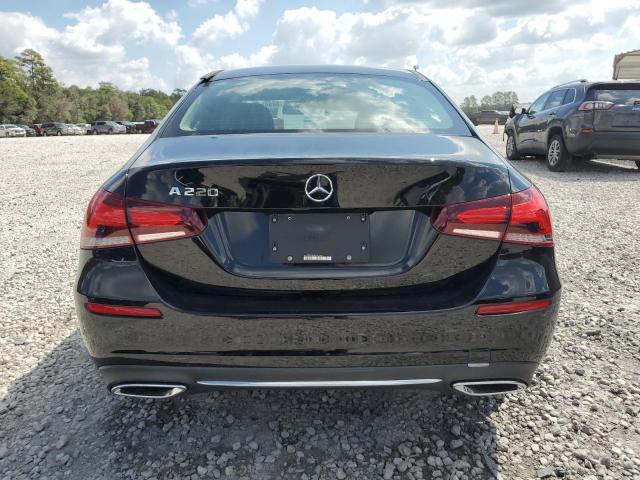WDD3G4EB5KW033947 Mercedes-Benz A 220