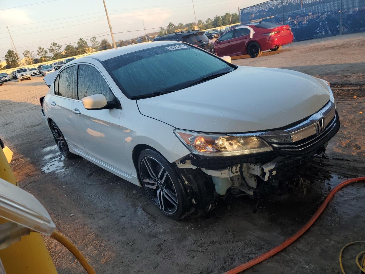 1HGCR2F56HA143303 HONDA ACCORD 2017