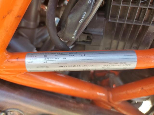 2021 KTM 690 SMC R VBKLSV408MM711814