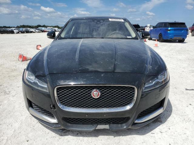 SAJBD4BV5HCY38601 Jaguar XF PREMIUM