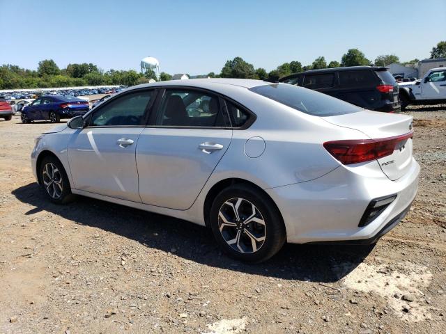 3KPF24AD9ME352102 Kia Forte FE 2