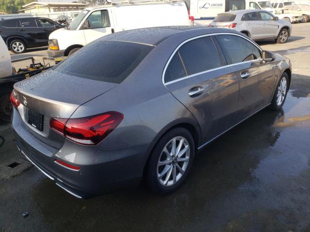 WDD3G4EB6KW027963 Mercedes-Benz A 220