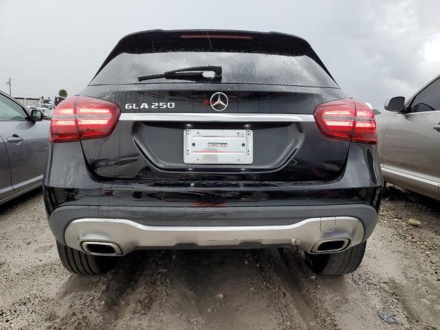 WDCTG4EB2KU013686 Mercedes-Benz GLA 250