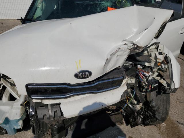 KNDJP3A58J7889859 KIA SOUL +