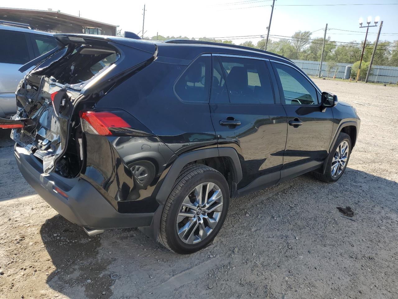 2T3C1RFV2KC030232 TOYOTA RAV4 2019