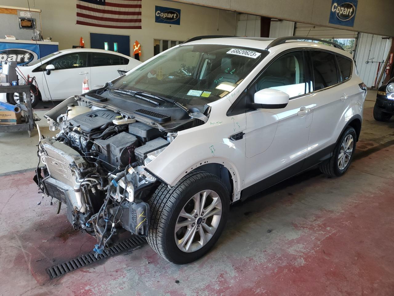 1FMCU9HD7JUD62118 FORD ESCAPE 2018