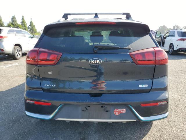 KNDCM3LD8J5202106 KIA NIRO LX