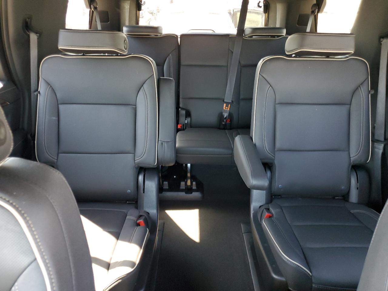 1GNSCSKD3PR328702 CHEVROLET TAHOE 2023