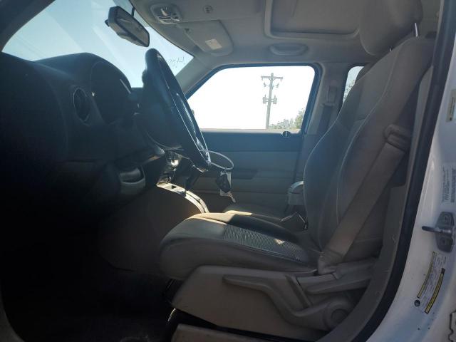 1C4NJPFB2ED692086 Jeep Patriot Latitude