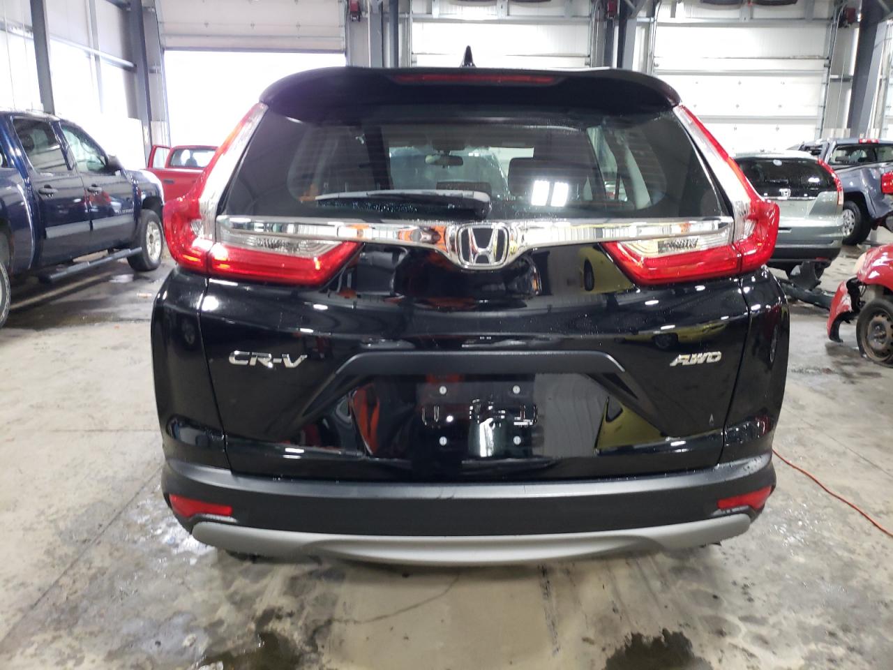 2HKRW6H36KH228047 Honda CRV CR-V LX 6