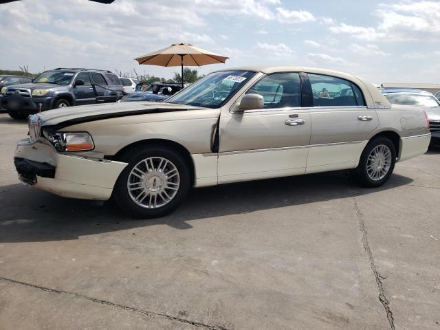 2009 Lincoln Town Car Signature Limited