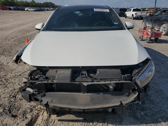 WDD3G4EB1KW005384 Mercedes-Benz A 220