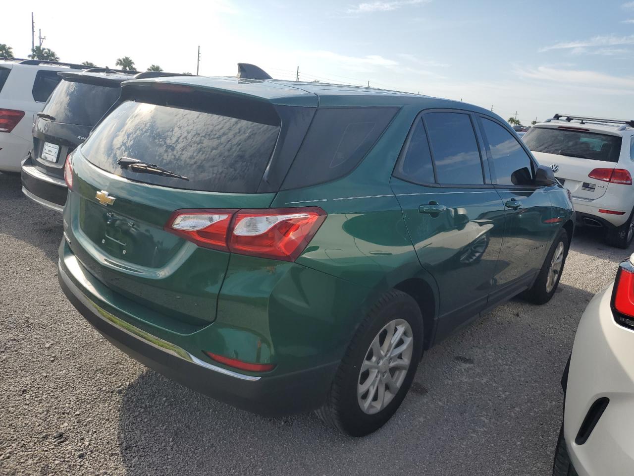 VIN: 2GNAXHEV1J6269238 2018 CHEVROLET EQUINOX