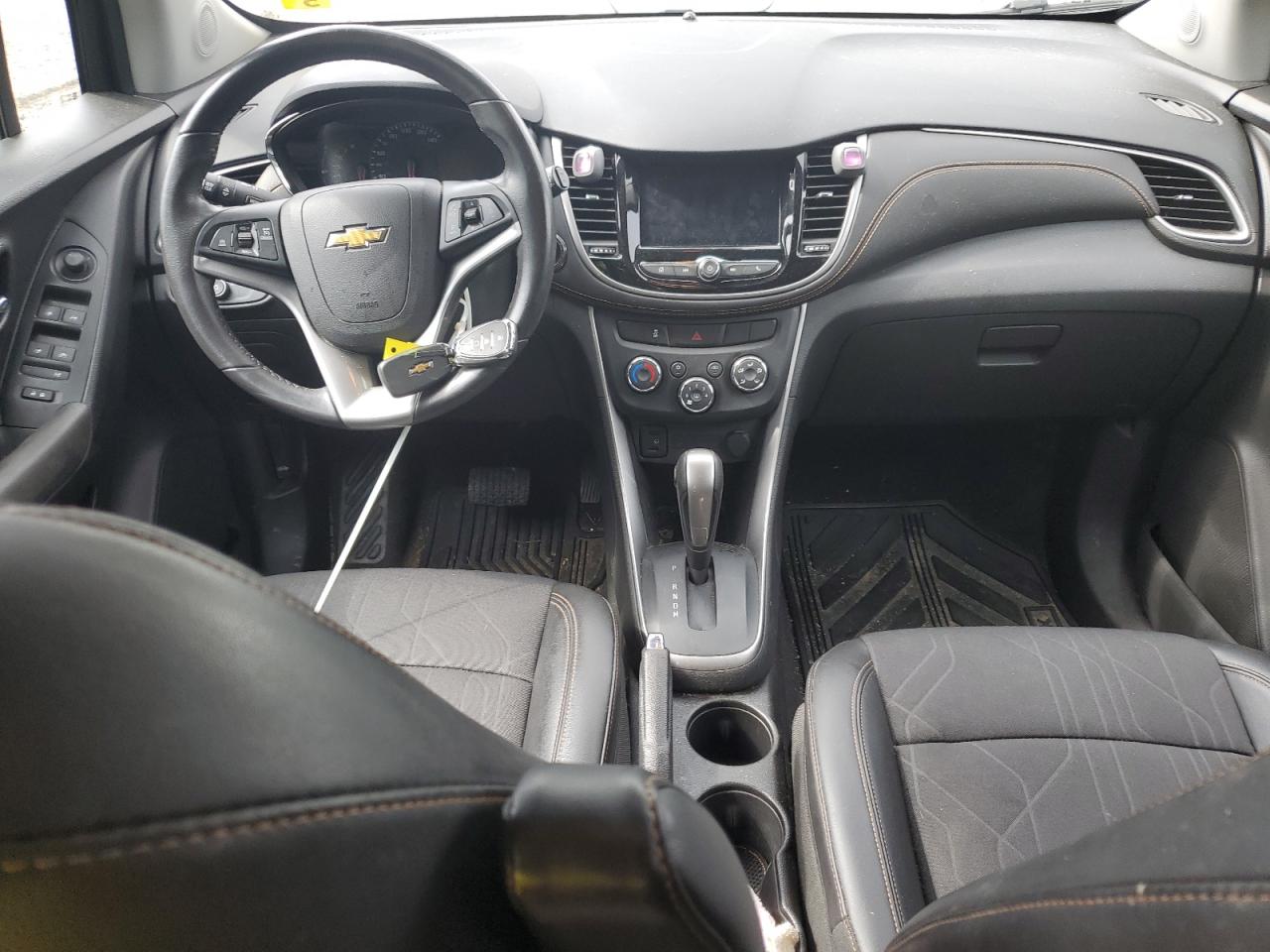 KL7CJPSB9LB079398 CHEVROLET TRAX 2020