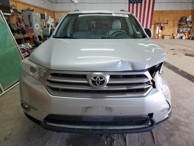 VIN 5TDBK3EH8DS239317 2013 Toyota Highlander, Base no.5