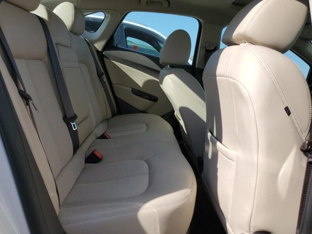 1G4PW5SK7G4127030 Buick Verano Sport Touring