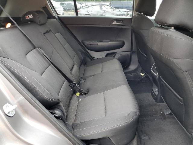 KNDPMCAC4H7190840 KIA Sportage Lx