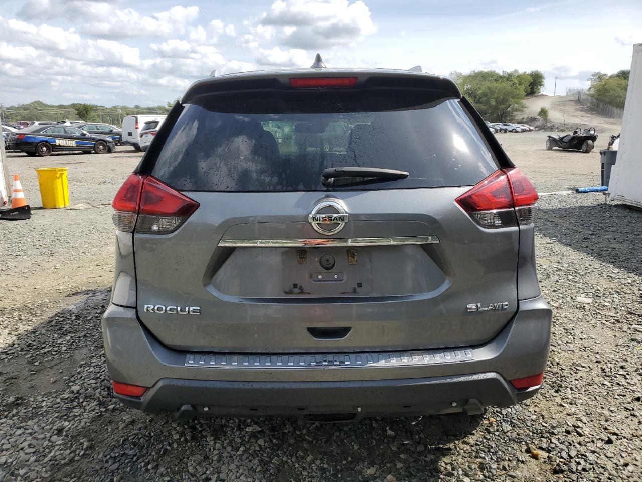 5N1AT2MVXJC815783 NISSAN ROGUE 2018