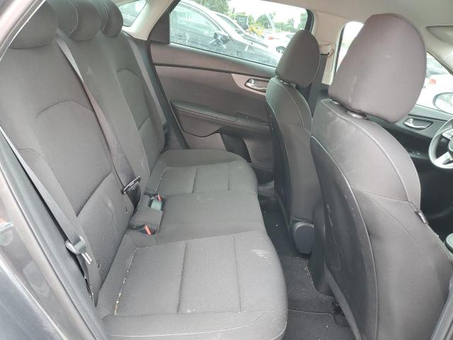 3KPF24AD5ME395903 KIA FORTE FE