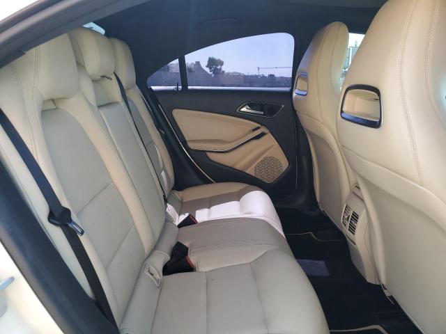 WDDSJ4EB1EN054141 Mercedes-Benz CLA 250