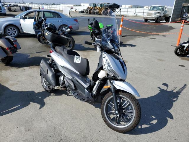 2023 PIAGGIO BV 400 - ZAPMD20U1P5000475