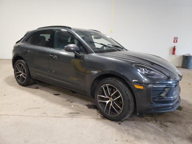 VIN WP1AA2A52NLB00385 2022 Porsche Macan no.4