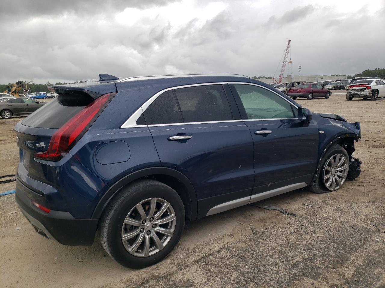 1GYFZCR46KF166427 Cadillac XT4 PREMIU 3