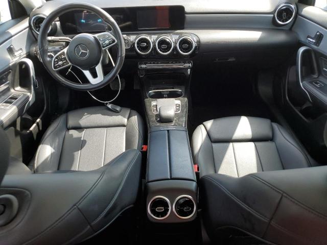 WDD3G4EB5KW033947 Mercedes-Benz A 220