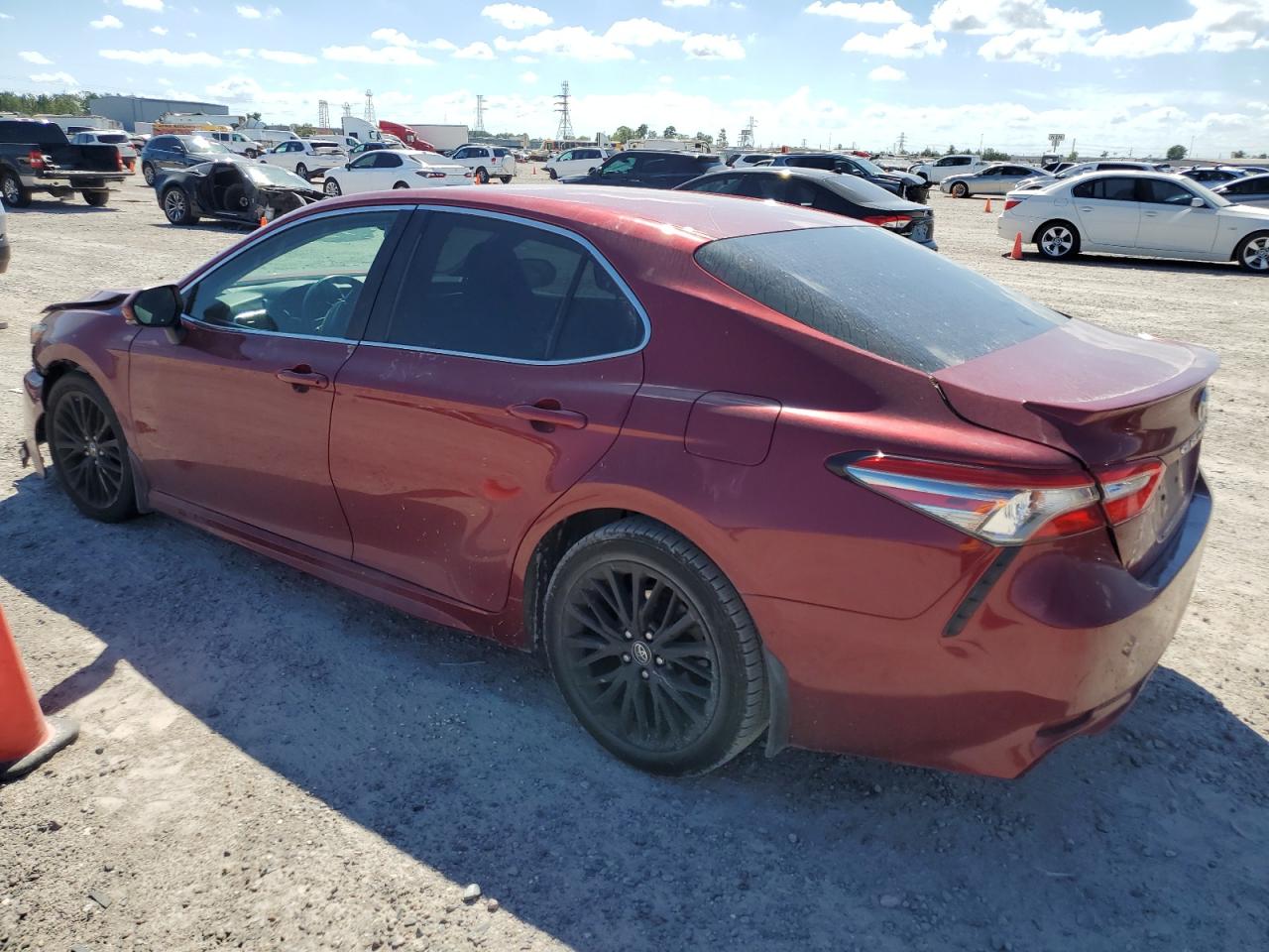 4T1B11HK6JU509629 TOYOTA CAMRY 2018