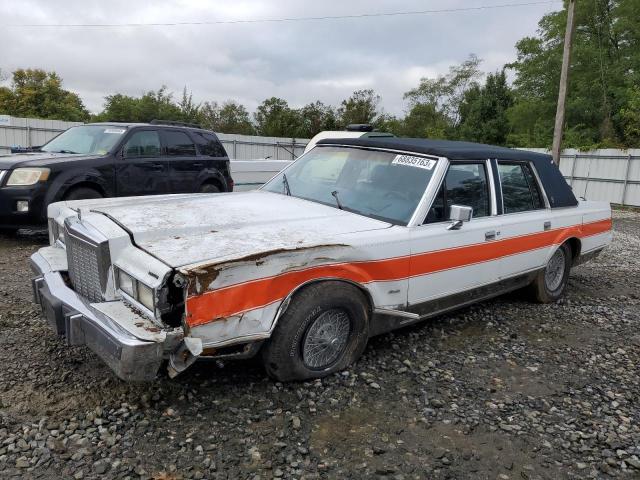 1986 Lincoln Town Car 