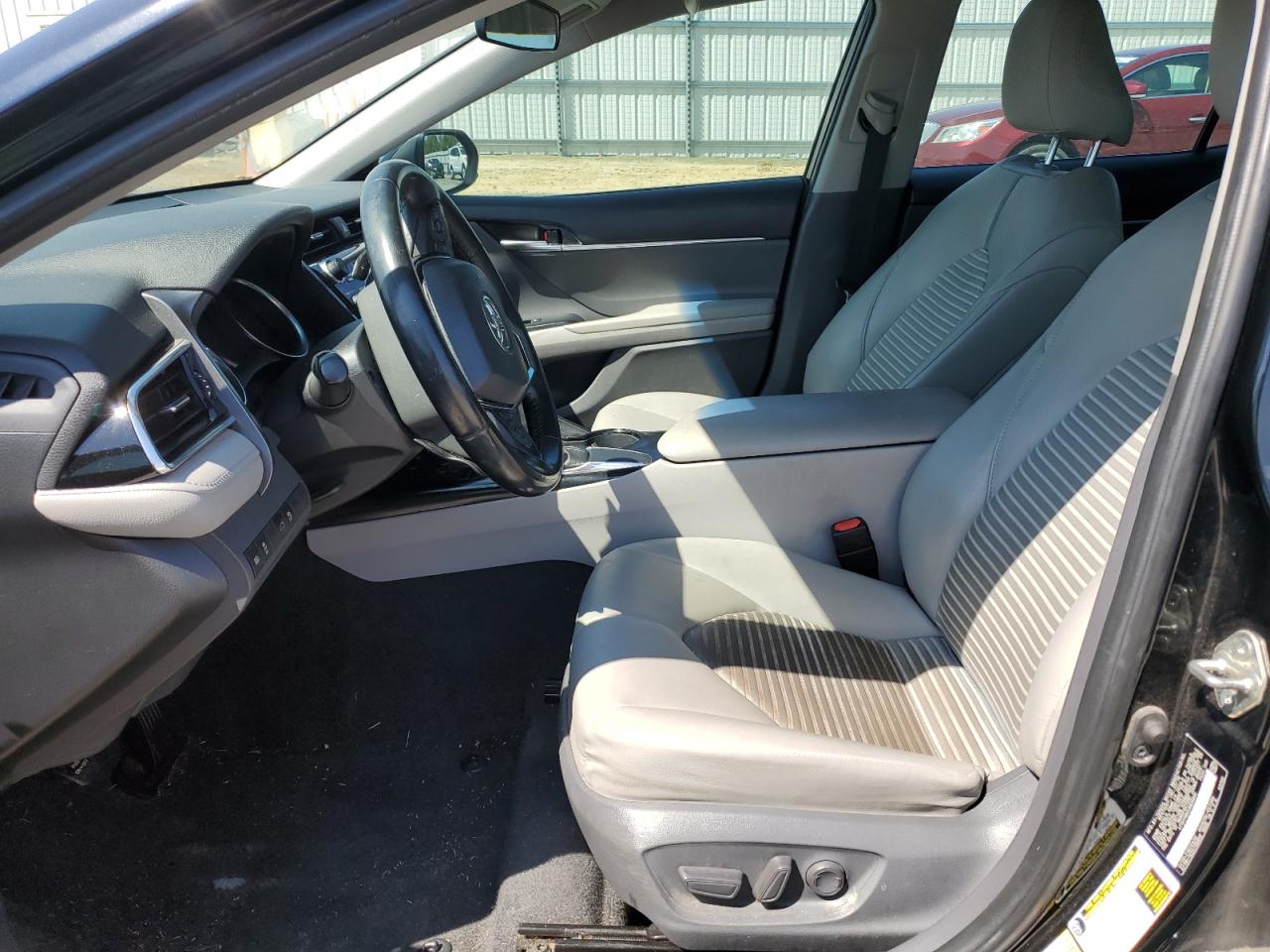 4T1B11HK2JU636605 TOYOTA CAMRY 2018