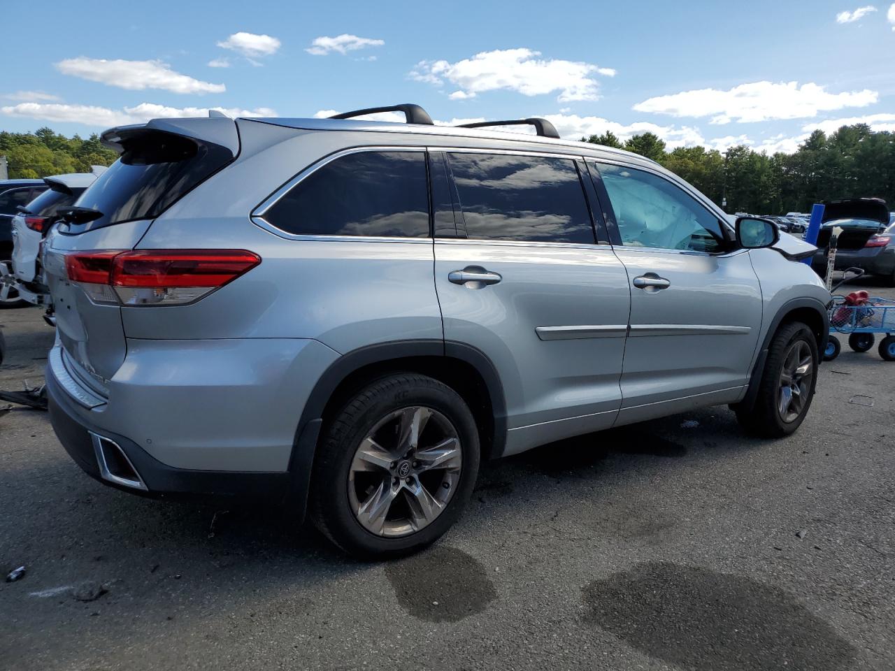 5TDDZRFH1HS478039 TOYOTA HIGHLANDER 2017