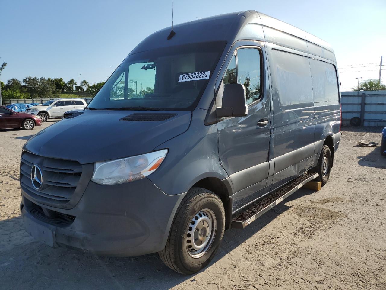 VIN: WD4PF0CD4KP058916 2019 MERCEDES-BENZ SPRINTER