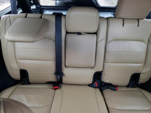 1C4HJXEG1JW166587 Jeep Wrangler Unlimited Sahara