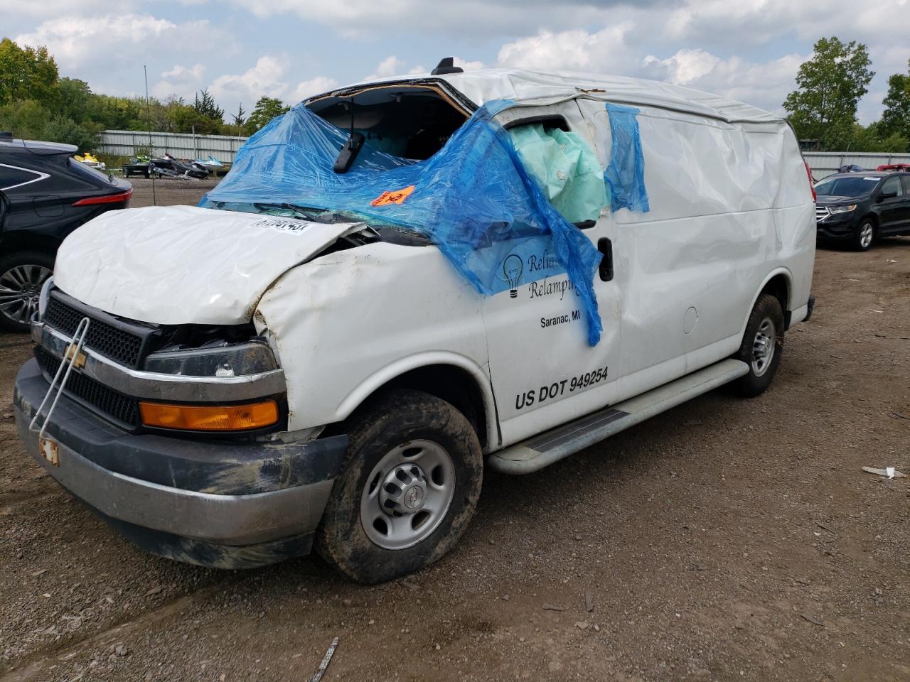 1GCWGAFGXK1321069 CHEVROLET EXPRESS 2019