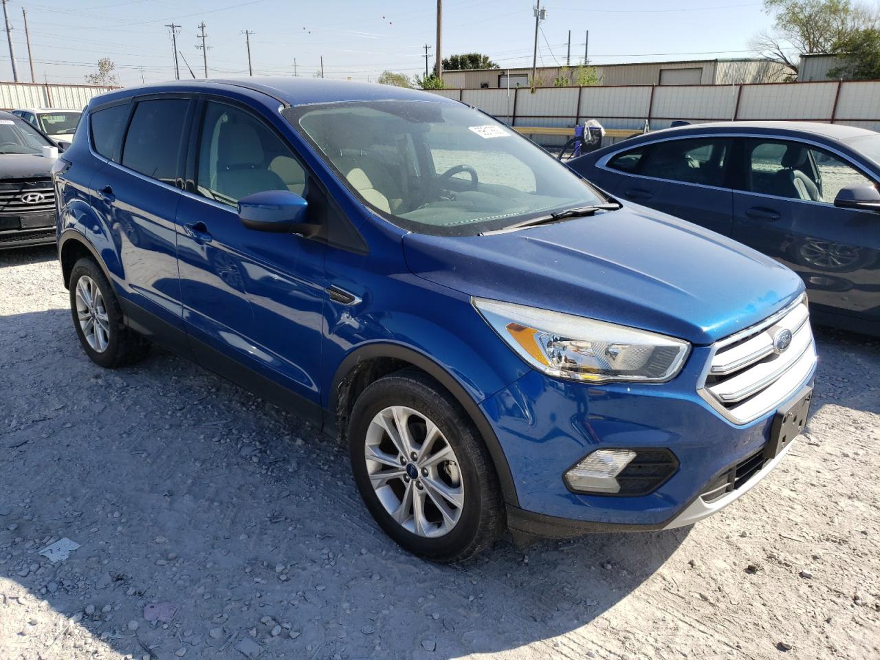 1FMCU0GD8HUA80996 FORD ESCAPE 2017