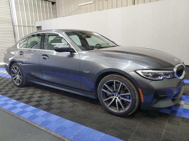 3MW5P9J04N8C70105 BMW 3 Series 330XE 4