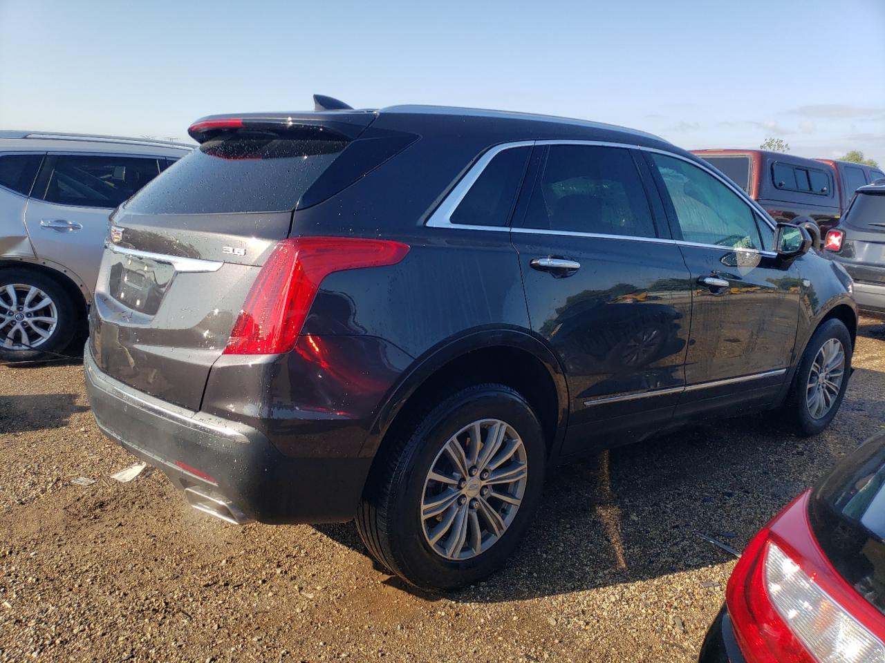 1GYKNDRS0KZ182300 Cadillac XT5 LUXURY 3