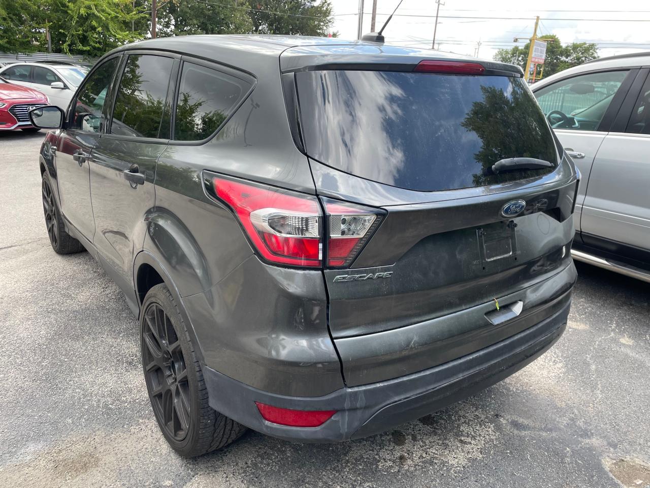 1FMCU0F74HUE35366 FORD ESCAPE 2017