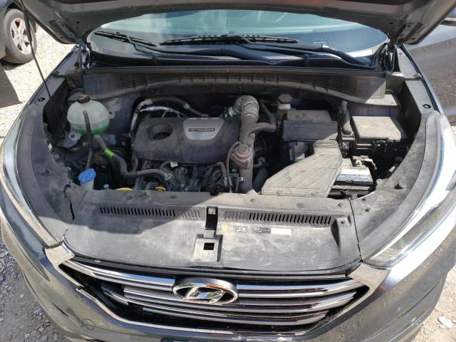 KM8J33A21JU633593 Hyundai Tucson Value