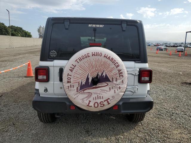 1C4HJXEN3KW535790 Jeep Wrangler Unlimited Sahara