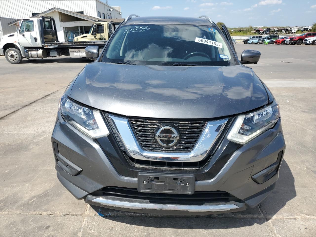 JN8AT2MT5JW469082 NISSAN ROGUE 2018
