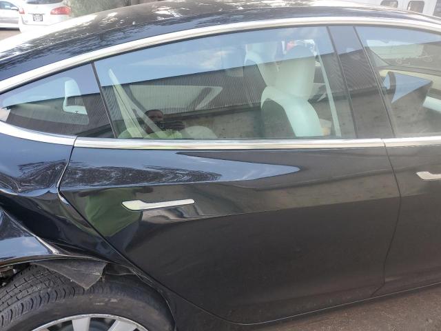 5YJ3E1EAXKF444903 Tesla MODEL 3