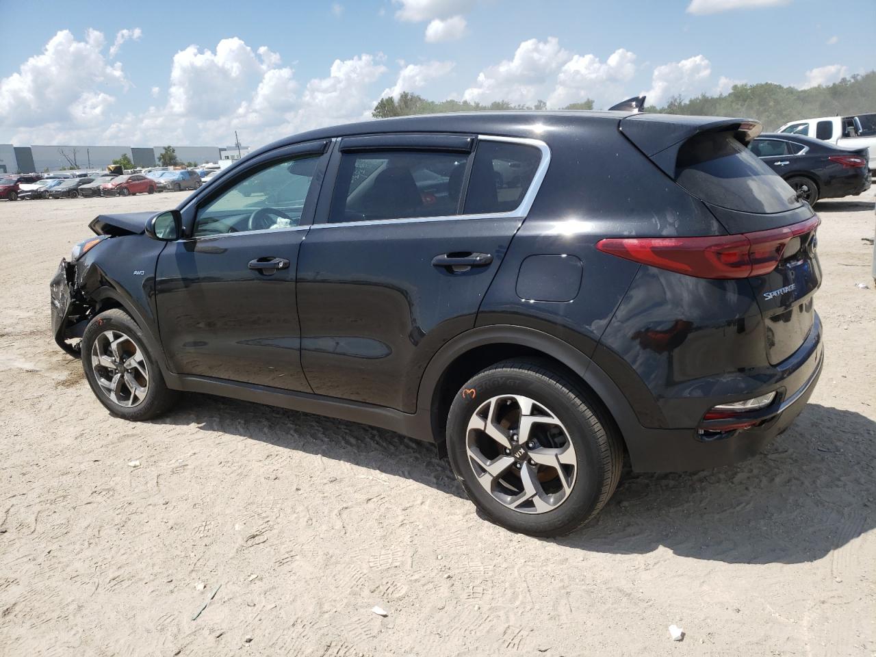 KNDPMCAC0L7829370 Kia Sportage L 2