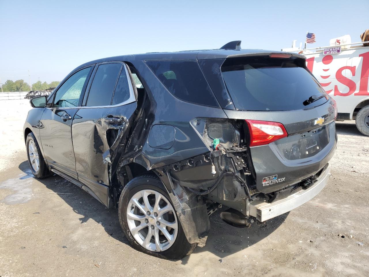 3GNAXJEVXJS505832 CHEVROLET EQUINOX 2018
