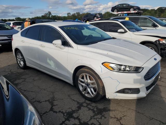 3FA6P0HD7GR138597 Ford FUSION SE