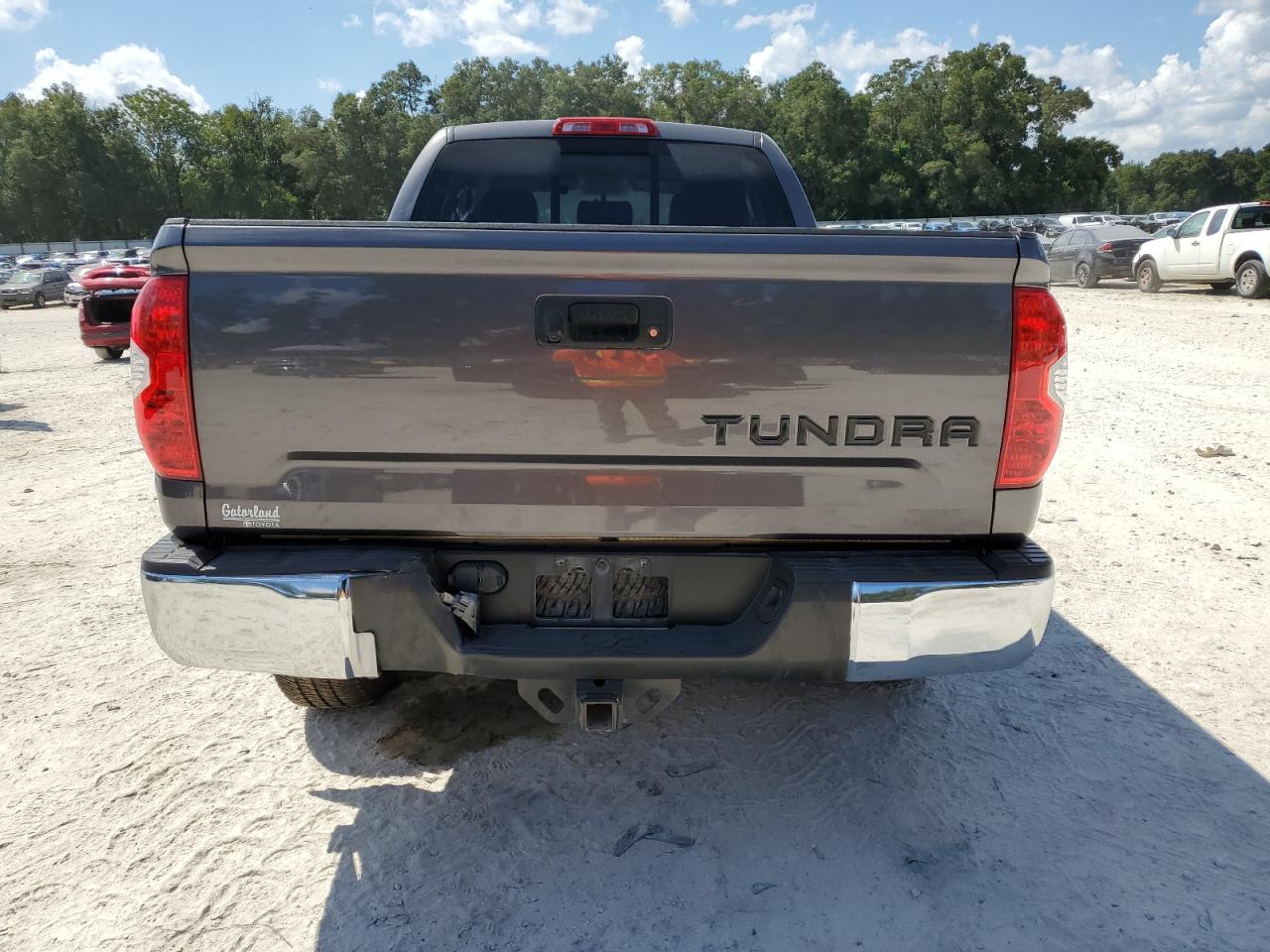 5TFRW5F15HX227139 TOYOTA TUNDRA 2017