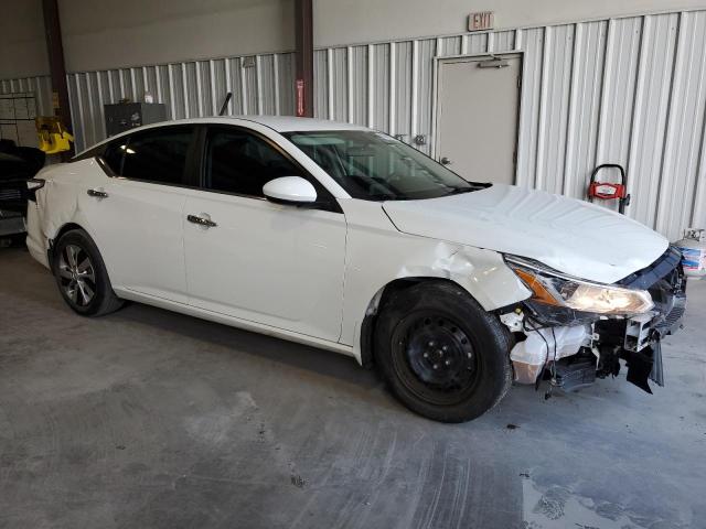 1N4BL4BV6LC261092 Nissan Altima S 4