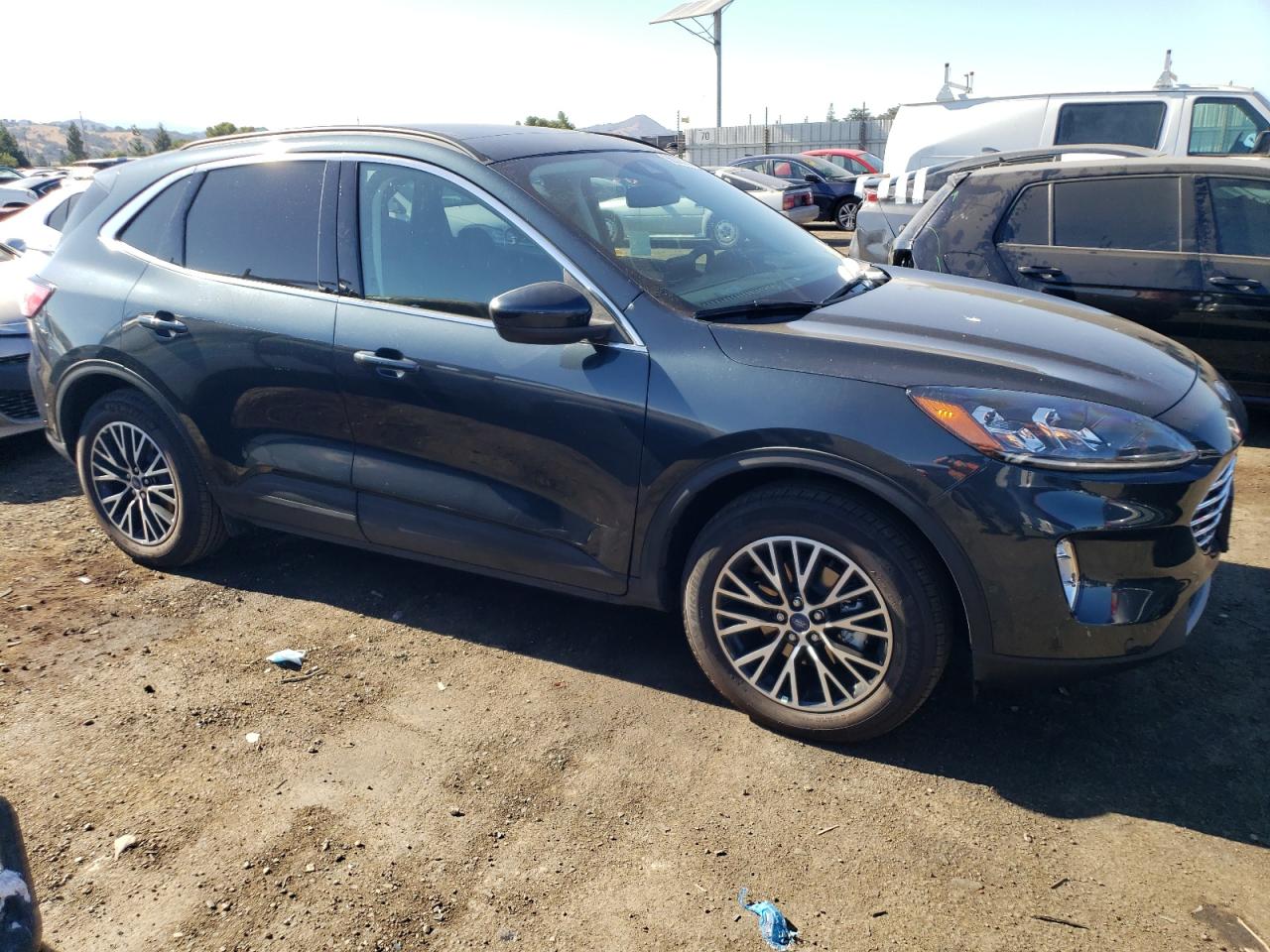 1FMCU0LZ5NUB45672 FORD ESCAPE 2022