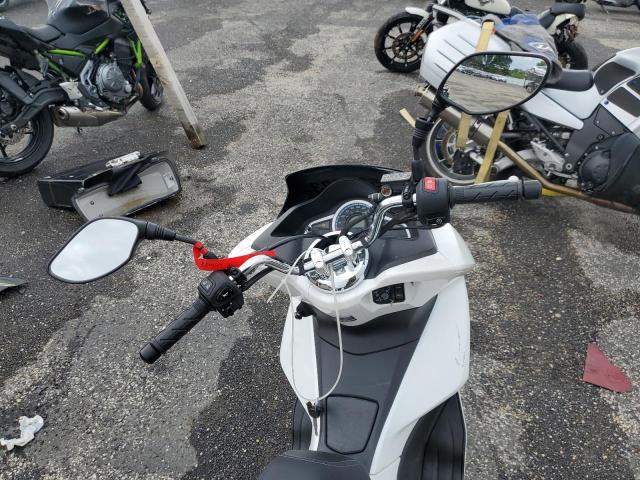 2015 HONDA PCX 150 - RLHKF1805FY001141
